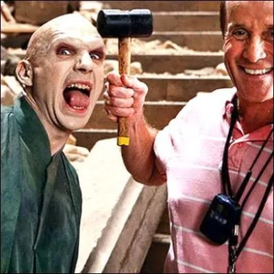 Ralph Fiennes dans toute sa splendeur ! Dites-moi juste de quel film il s'agit, et je vous laisse enfin tranquille.