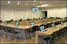 Le mot commence par : De ...