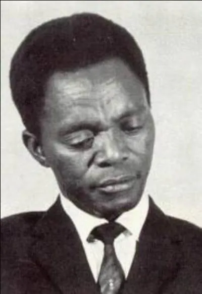 Le Rwanda devient indépendant du royaume de Belgique le 1er juillet 1962. Il est Hutu, ethnie majoritaire et devient le premier président de son pays le 26 octobre 1961.