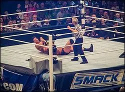 Del Rio portant son...