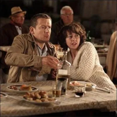 Dans ce dernier film, Valrie Bonneton est l'lment fminin du couple de divorcs qu'elle interprte avec Dany Boon...