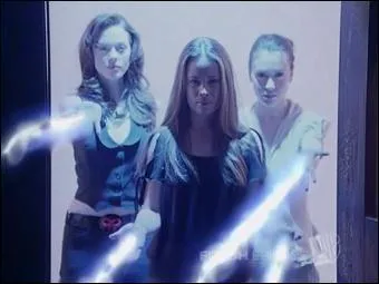 Qui ne meurt pas dans les deux derniers pisodes ?