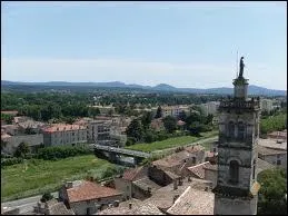 Ville du nougat, elle est surnomme  Portes de Provence . Vous aurez reconnu la ville de ...