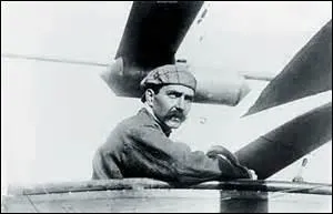 Je suis n le 2 janvier 1880  Paris. Diplm de Supelec (cole suprieure d'lectricit), je deviens constructeur d'avions et suis un des fondateurs de la compagnie  Air-France . Dcd le 4 mai 1955  Saint-Germain-en-Laye, je repose dans la division n11. Qui suis-je ?