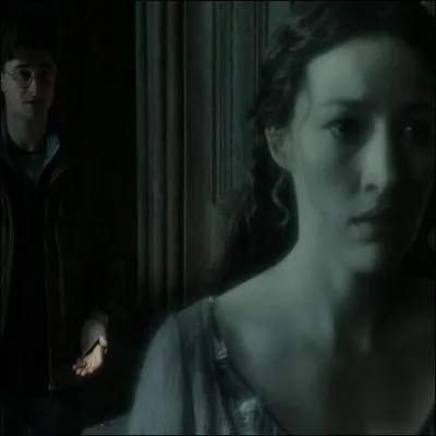   force de sortir la nuit, on finit par rencontrer les fantmes.   Sauf si l'on a :