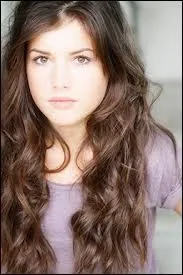 Dans la srie de Disney Channel, quel est son rle ?