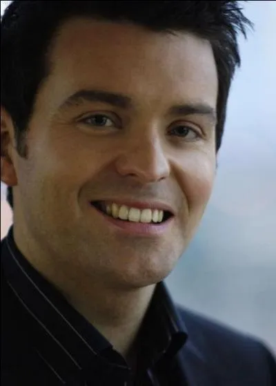 Il faisait partie des 5 premiers membres, et est toujours dans le sextuor actuel, et c'est. . :