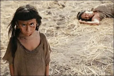  La plbe lorsqu'il s'agit de parler de finance ne doit pas avoir droit  la parole  quel est le sens de  plbe  ?