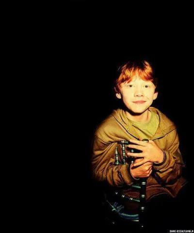   Je n'arrive pas  y croire... Regardez-le, allong l... Qui aurait envie de lui faire du mal ?  