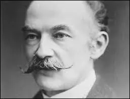Romancier, pote et homme de thtre, il publie au total quatorze romans dont   Tess d'Uberville   en 1891,   Jude l'Obscur   en 1895. De qui s'agit-il ?