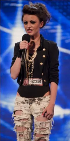 Quelle mission a rendu Cher Lloyd clbre ?