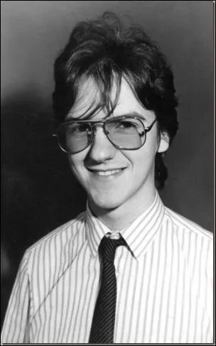 Sans commentaire. Mais qui suis-je ?