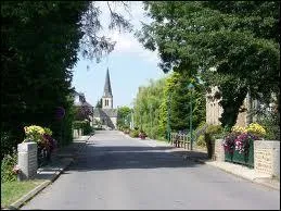 Nous traversons la commune Ornaise de Saint-Michel-des-Andaines. Nous sommes donc en rgion ...