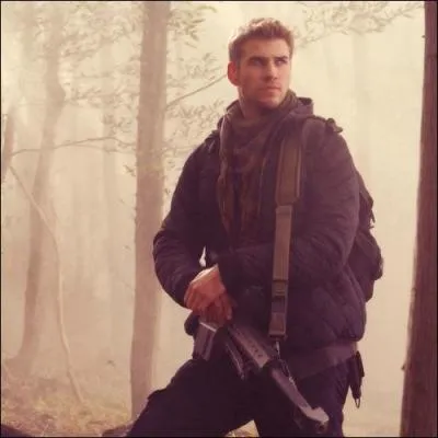 Comment se nomme le meilleur ami de Katniss ?