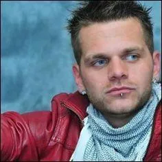 Quelle est la chanson inavouable de Keen'V ? Et sur quel type de danse ?