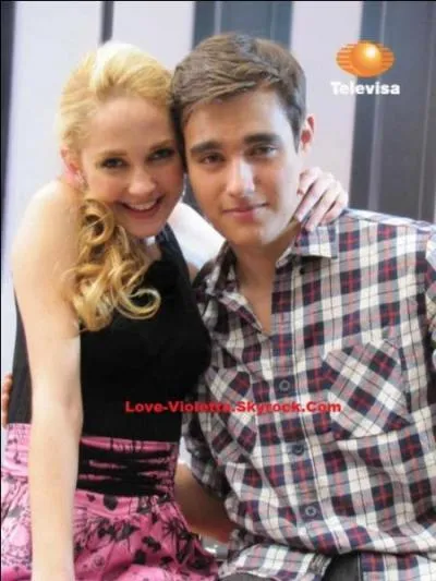 Elle est en couple en ralit avec Jorge Blanco ?