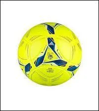 Par quel quipementier est sponsoris ce ballon ?