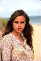 Emilie est en couple avec ...