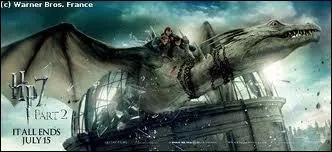 Quel sort utilise Hermione pour lcher le dragon dans la banque de gringotts ?