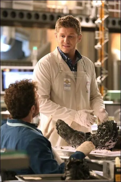 Qui est le jeune homme blond ?