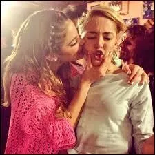 Pour de vrai, Martina Stoessel a-t-elle pens  souhaiter l'anniversaire de Mercedes Lambre ?