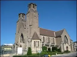 Voici l'glise de la commune lorraine d'Audun-le-Tiche. Elle se situe dans le dpartement ...