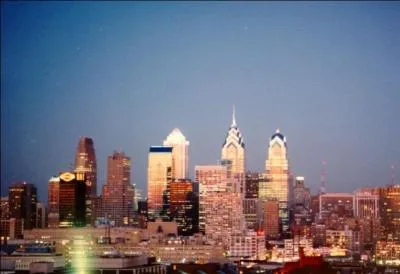 Quelle est cette ville du nord-est des Etats-Unis, capitale provisoire du pays entre 1790 et 1799 ?