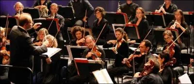 En 2009, elle donne un de ses meilleurs rles dans  Le Concert  de Radu Mihaileanu. De quel instrument est-elle virtuose dans le film ?