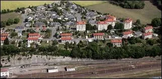 Voici la commune Nivernaise de Saincaize-Meauce vue du ciel. Elle se site en rgion ...