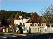 Nous sommes  Saint-Crpin-d'Auberoche. Commune du dpartement 24, elle se situe donc en rgion ...
