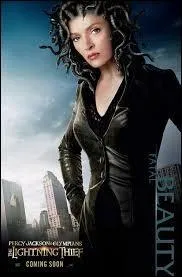 Qui est cette actrice qui joue le rle de Mduse ?