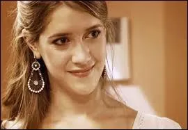 Qui est chanteuse, actrice, actrice de voix, danseuse, animatrice de tlvision, mannequin ?