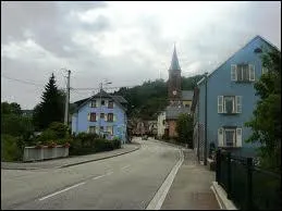 Le village du Bonhomme se situe en contrebas du col ...