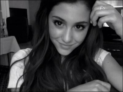 Par quelle comdie musicale a-t-elle t remarque en premier, dans quel rle joue-t-elle et o est-ce ?