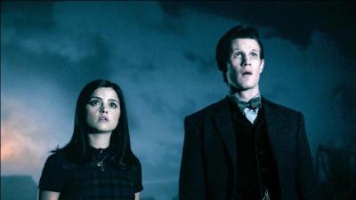(Doctor Who) Que regardent le docteur et Clara sur cette image ?