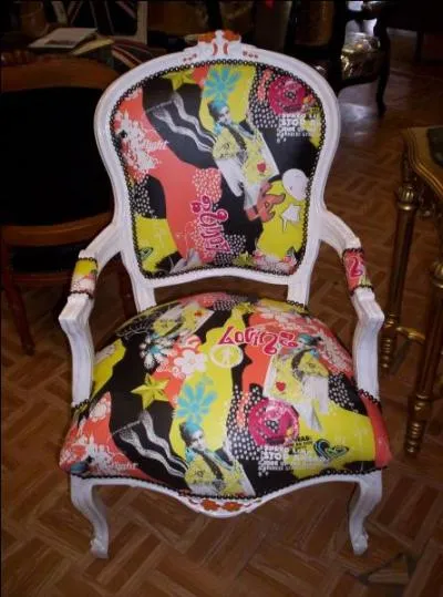 Comment s'appelle le meuble  dossier cintr destin  mieux pouser la forme du dos, homonyme galement d'une voiture  cheval ?