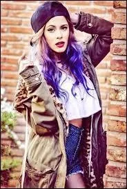 Pour quelle pub pose-t-elle ?