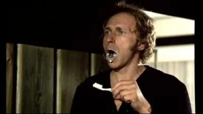 Et il y a aussi Franois Perrin bien sr ! Lequel de ces acteurs n'a pas t un  Franois Perrin  ?