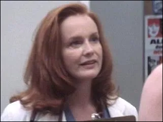 Dans la fabuleuse sc�ne de la visite m�dicale de  Space cowboys  de Clint Eastwood, quel  space cowboy  ne cache pas son zizi devant le docteur Anne Caruthers (Blair Brown) ?