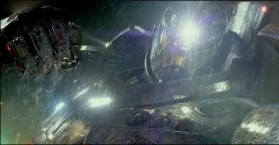 De combien de mtres tombe Gypsi Danger aprs avoir trancher Hotachi