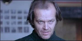 On se doute que la folie a dj gagn Jack Torrance dans   Shining   mais que regarde t-il ?
