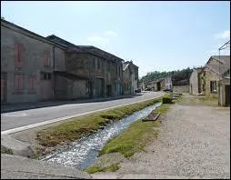 Nous traversons la commune Meusienne de Trmont-sur-Saulx. Nous sommes dans en rgion ...