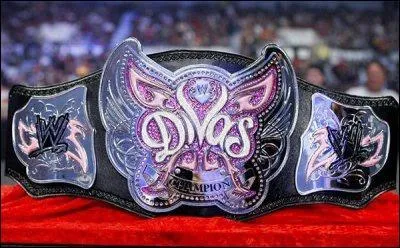 Qui est la championne des divas WWE ?