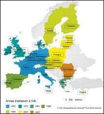L'Union europenne (UE) emploie 24 langues de travail officielles pour 28 pays membres