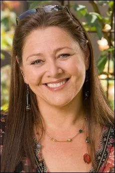 Comment est mort Charlie (le mari de Delia) ?