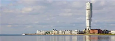 Dans quel pays trouve-t-on la ville de Malm, chef-lieu du comt de Scanie ?