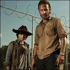 Dans The Walking Dead, comment s'appelle le fils de Rick ?