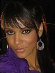 Pour quel chanteur franais effectue-t-elle plusieurs premires parties ?