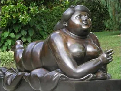 Qui est ce grand sculpteur et aquarelliste colombien, clbre pour ses statues de femmes  trs rondes  ?