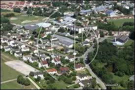 Autre commune vue du ciel. Lux est une commune bourguignonne situe dans le dpartement ...